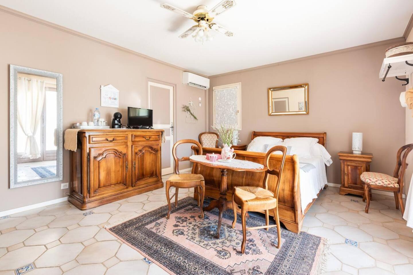 Chambre Et Table D'Hotes Villa Pomponette 楠莱潘 外观 照片